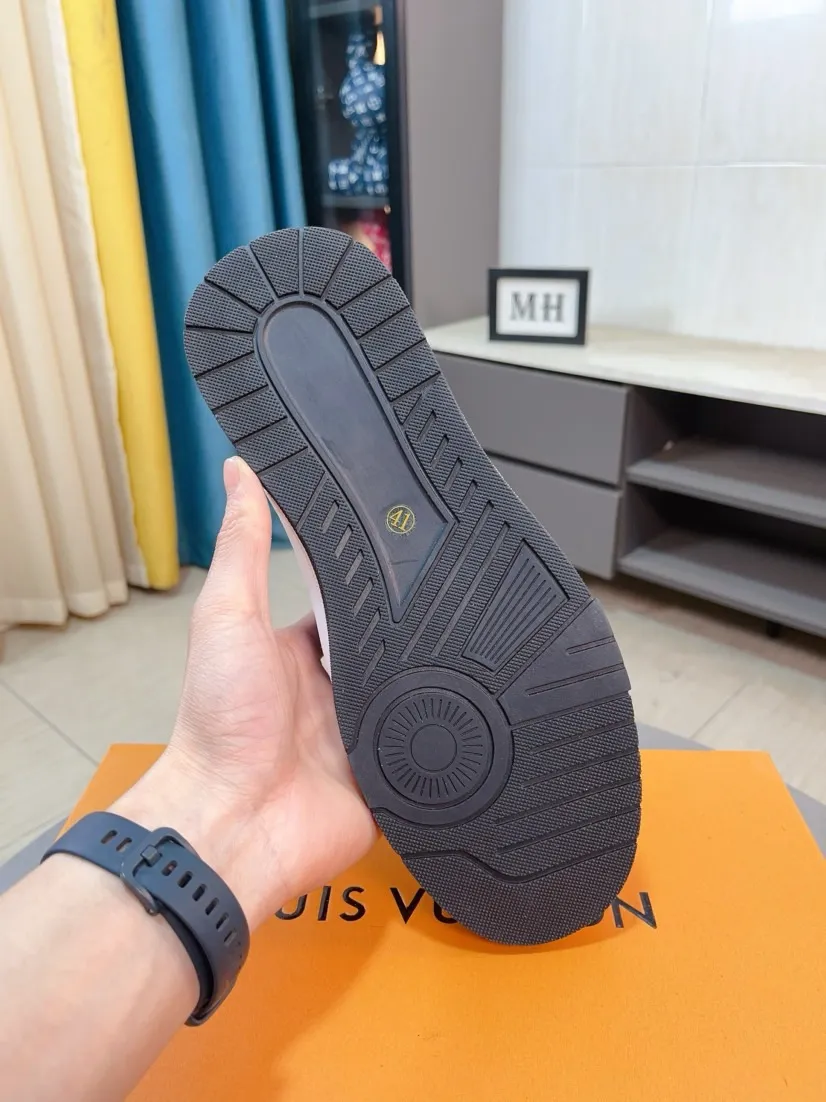 Men's shoes💰400🌹🌹[LV]🌹High-end men's shoes brand: Official website 1:1 Latest masterpiece: The upper is made of Italian imported first-layer cowhide with special materials➕Full genuine leather lining🔥, making walking more convenient and comfortable! Exclusive new style, stunning work [color]! Create a fashionable personality to set off your uniqueness! A must-have for trendy men! Classic🔥Number: 38-44